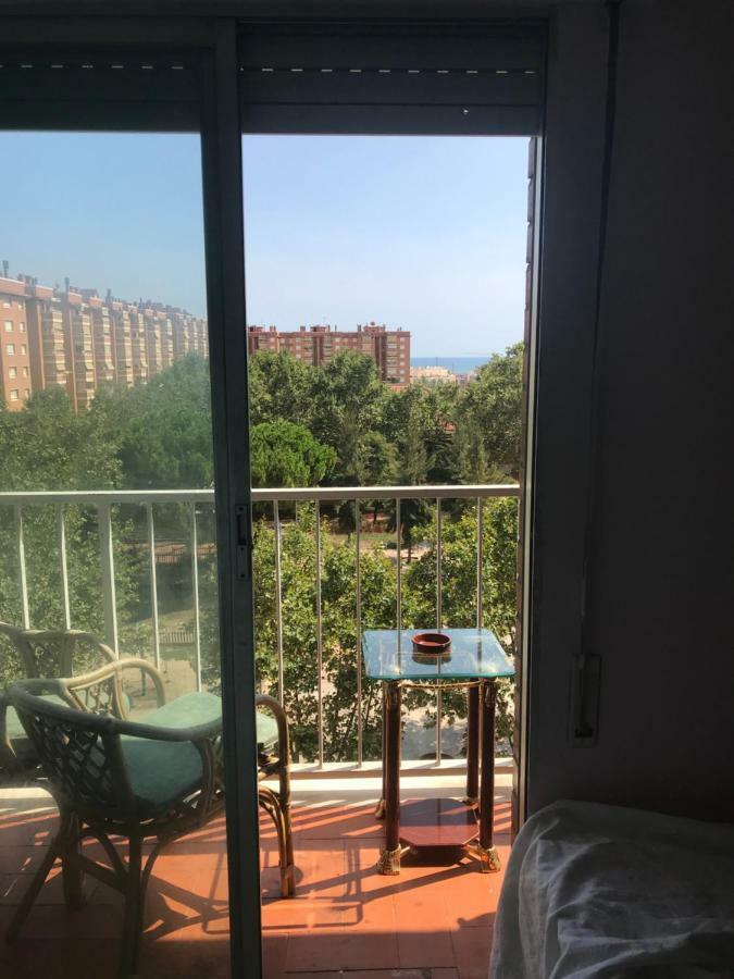 Habitaciones Con O Sin Balcon Badalona Exteriér fotografie
